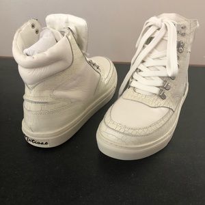 New w/ Box Matisse- Hailey Snake Skin Leather Embossed High-top Sneakers- Size 8